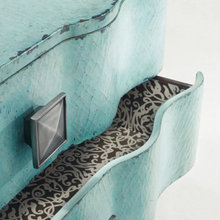 Chest of drawers