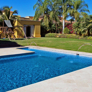 Alberca en patio