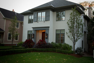 Example of a classic exterior home design in Chicago