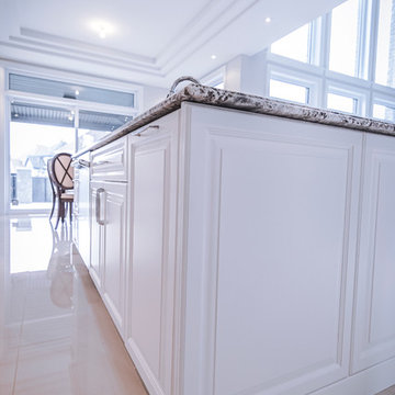 Transitional luxury white kitchen