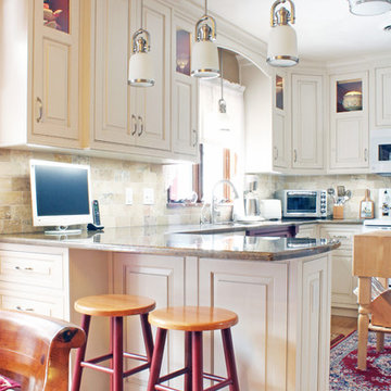 Cream & Red Traditional Kitchen with Peninsula