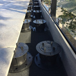 Third Story Roof Deck - Landscaping Stones And Pavers