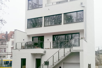 Großes, Dreistöckiges Modernes Einfamilienhaus mit Flachdach in Leipzig
