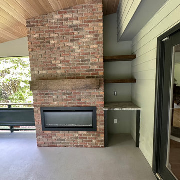 Outdoor entertainment area
