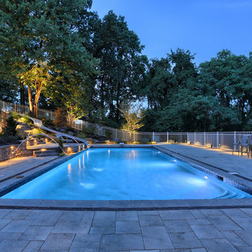 THE TERRACED POOLSIDE