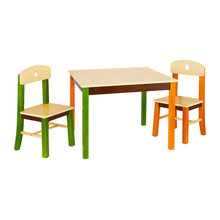 Avi table/chairs