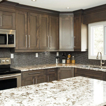 Maple Stain Shaker-Style Door- Earth tones