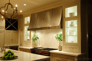 Inspiration for a timeless kitchen remodel in Nashville