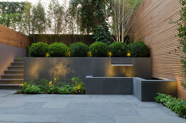 Contemporary Garden by John Davies Landscape