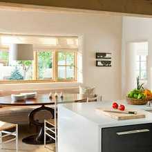 beach house breakfast nook