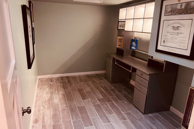 Example of a home office design in New York