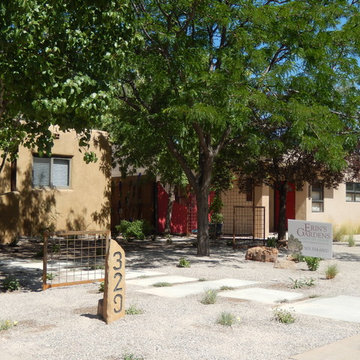 LAURA LEACH Front Yard