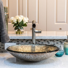 1/2 Bathroom