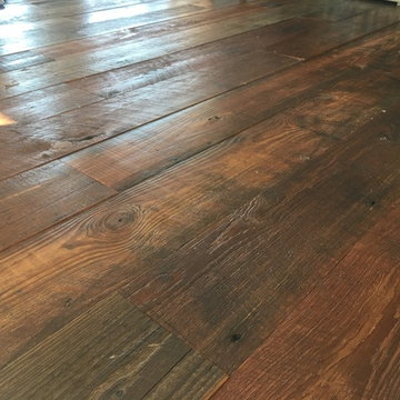 Reed Family Home - Original Face Heart Pine Flooring and Antique Hand Hewn Beams