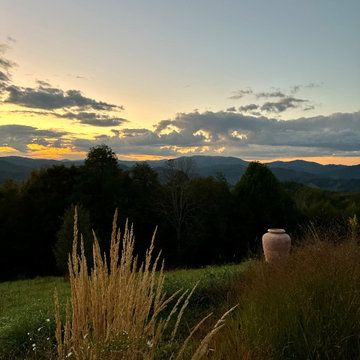 Calamagrostis and Italian jar