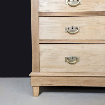 Une armoire art déco haut de gamme