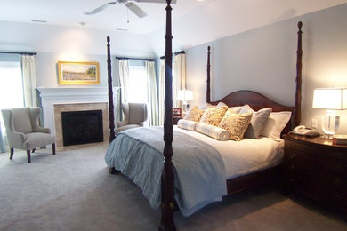 Elegant bedroom photo in Cleveland