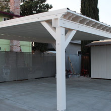 943 Backyard