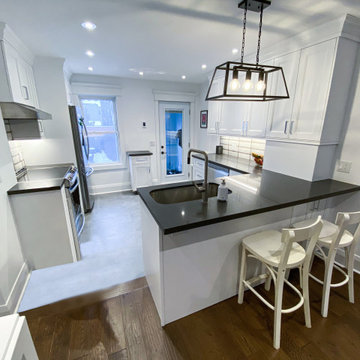 Hazelwood Ave. Kitchen - TorontoK