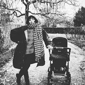 Miriam Elia's photo