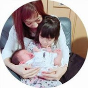 Hitomi Itani's photo