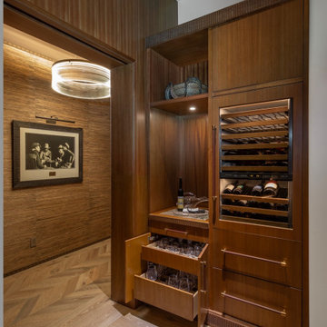 Sapelle Scotch Bar & Bedroom