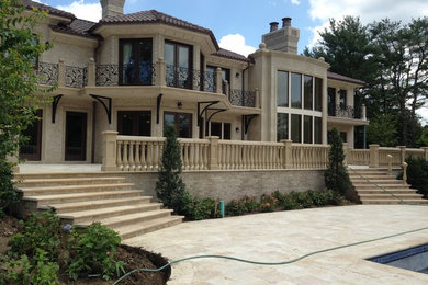 Elegant home design photo in New York