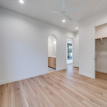 Spanish: 3,430 ft², 4 BR/3.5 BA/1 ST