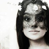 Esra Bahman's photo