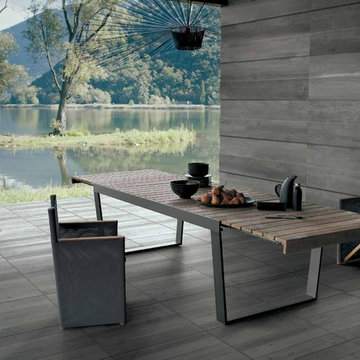 'Sarawa' - wood look porcelain planks
