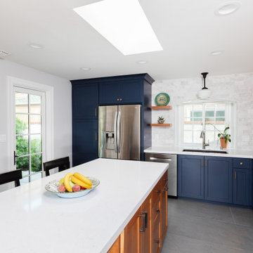 Fullerton / Kitchen