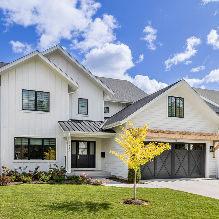 contemporary farmhouse