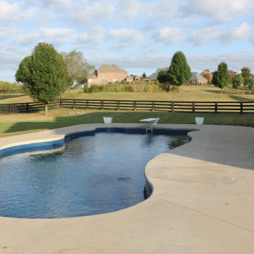 Inground Fiberglass Pool (w/ Diving board)