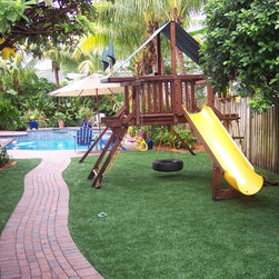 Residential Lawn -  Artificial Grass Pictures - Outdoor Products