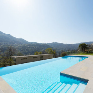 Piscina in pietra naturale Cream Soft
