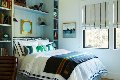 Inspiration for a farmhouse kids' room remodel in Bridgeport