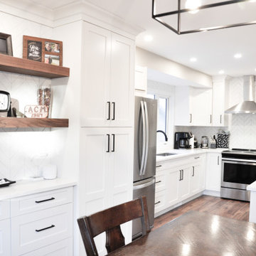 Lake Bonavista | Traditional Kitchen Renovation