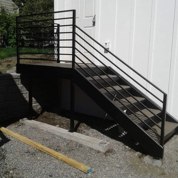 Metal Landing with concrete