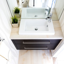 602 Gladiolus Street Bathroom