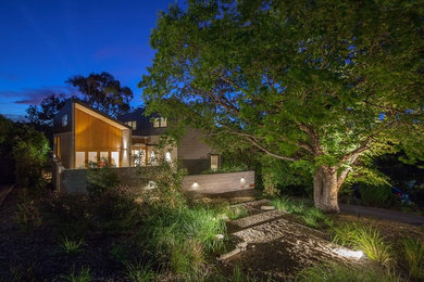 Design ideas for a contemporary exterior in Canberra - Queanbeyan.