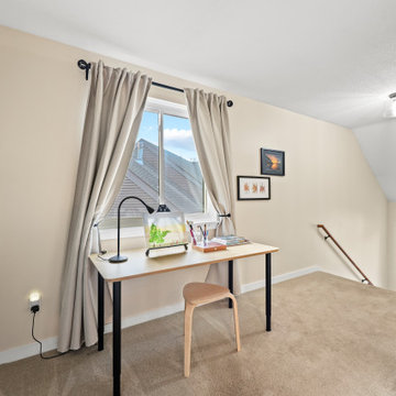 93 Hollister Way North, Glastonbury