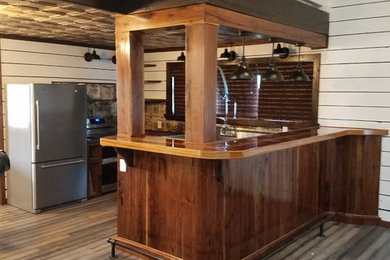 Kitchen - transitional kitchen idea in Austin