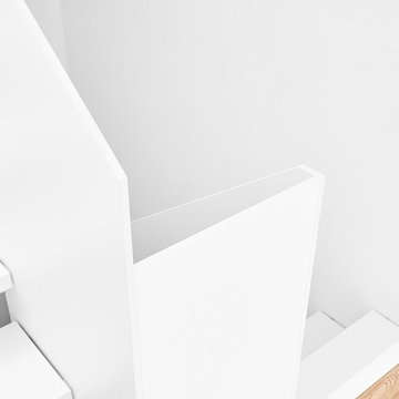Treppe komplett aus weißem HPL