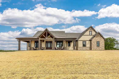 Exterior home photo in Cincinnati