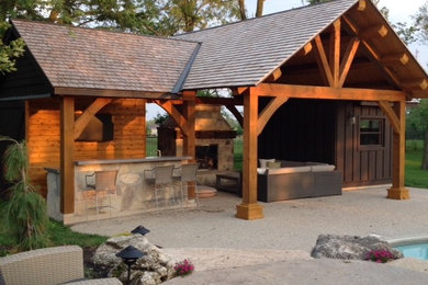 Home design - rustic home design idea in Toronto