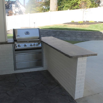 Outdoor Bar & Grills
