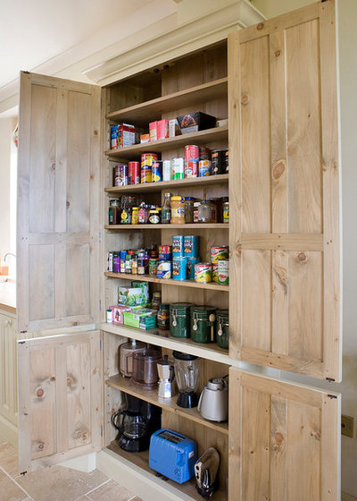 Country Kitchen by Hill Farm Furniture Ltd
