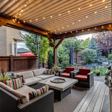StruXure Adjustable Pergola on Cedar Frame with Phantom Motorized Screens