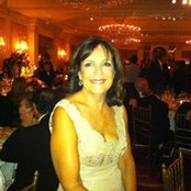 Lisa Dardashtian's photo