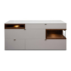 VENJAKOB ANDIAMO WHITE LACQUER SIDEBOARD - Products